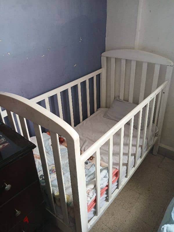 a newborn bed 0