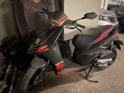 Aprilia SR 150