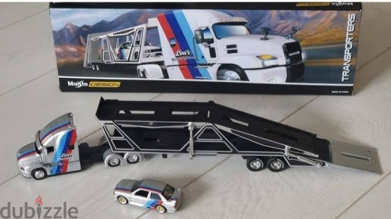 BMW M3 and Transporter Truck diecast car model 1;64. 1