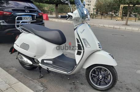 vespa 300 gts