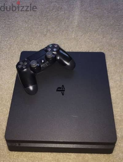 1TB PS4 2CD'S FIFA AND GTA 2 controller