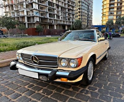 Mercedes-Benz SL560 1986 R107