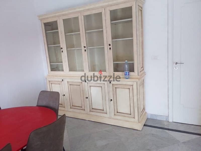 SIDEBOARD & DRESSOIR 1