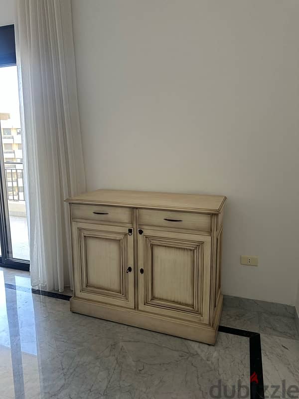 SIDEBOARD & DRESSOIR 7