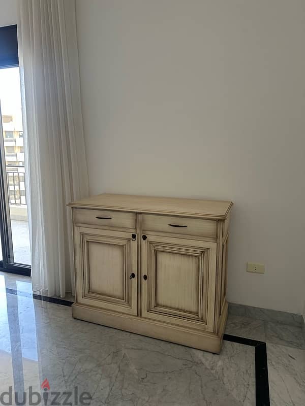 SIDEBOARD & DRESSOIR 8