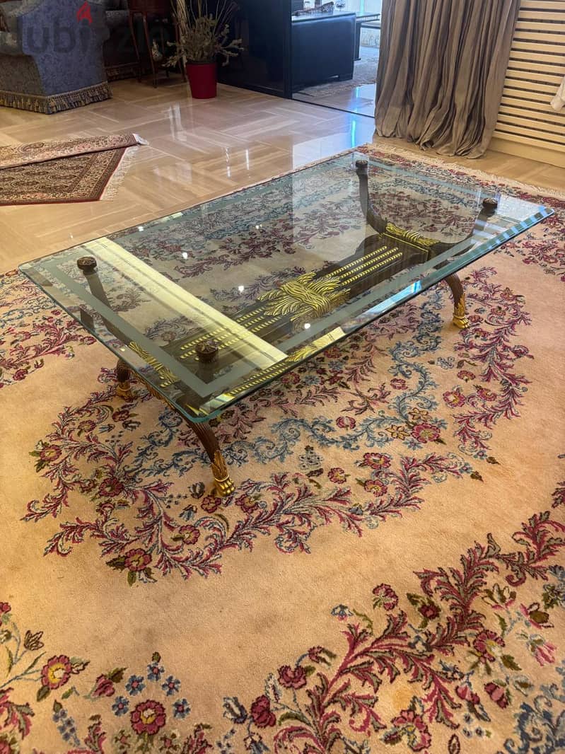 Salon Table طاولة صالون 2