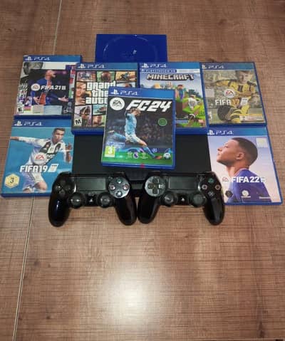 PS4 used like new with 8 cd