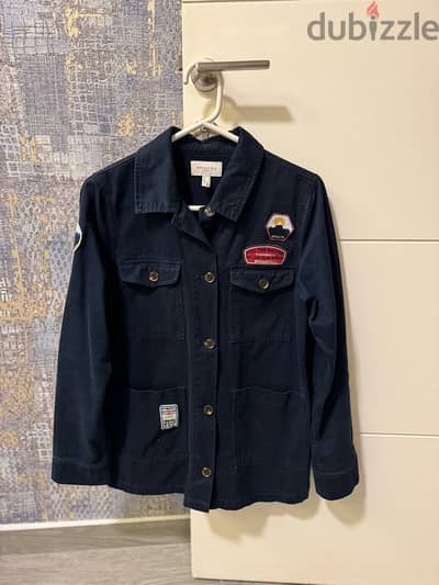 jacket navy color with patches from springfield