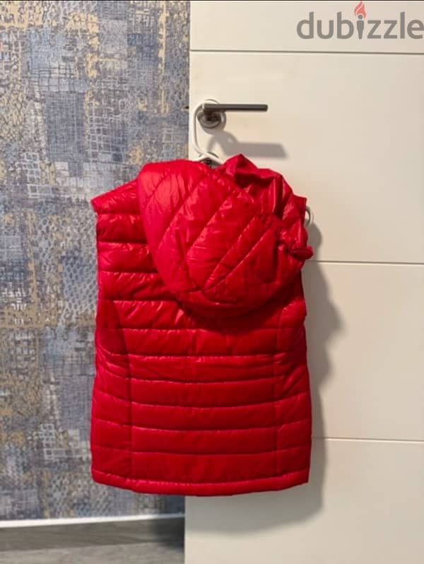 pepe jeans red gilet from paris, new size m 1