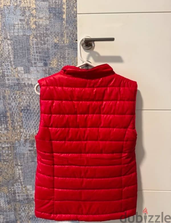 pepe jeans red gilet from paris, new size m 2