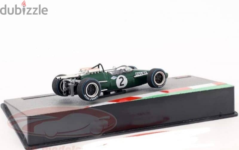 Denis Hulme Brabham BT24 (1967) diecast car model 1;43. 4