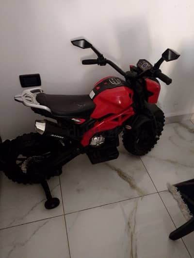 rechargable moto 12 volt battary