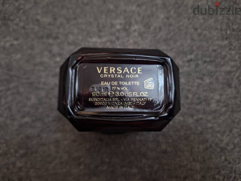 Versace crystal noir 2