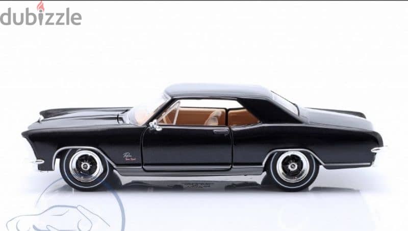 Buick Riviera 1965 diecast car model 1:24 2