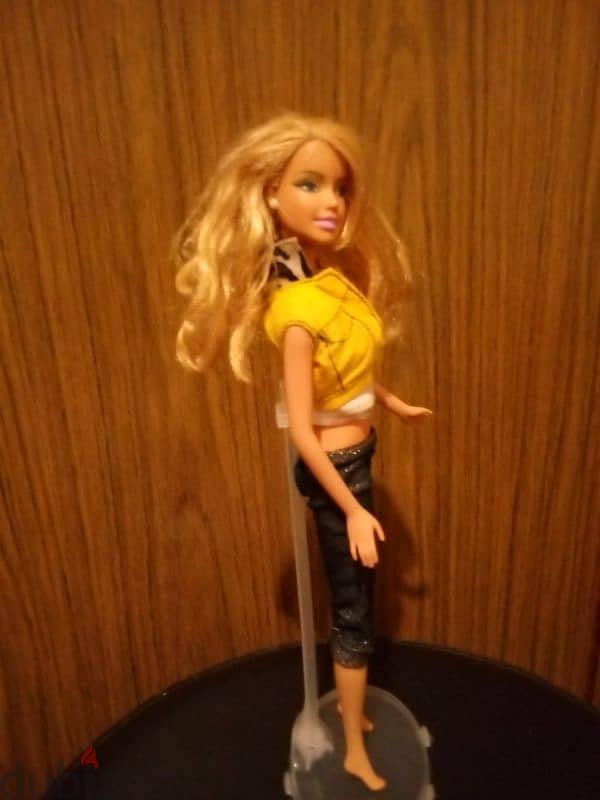 Barbie Mattel as new doll from Years 2000ish bend legs wearing=21$ 4