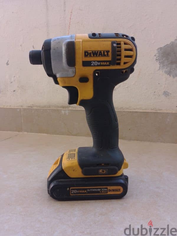 DeWalt DCF885 20V Max Impact Driver (Tool only) 2