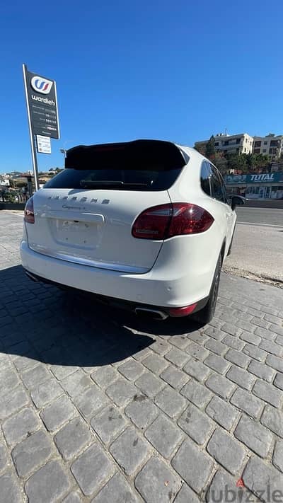 Porsche Cayenne 2011