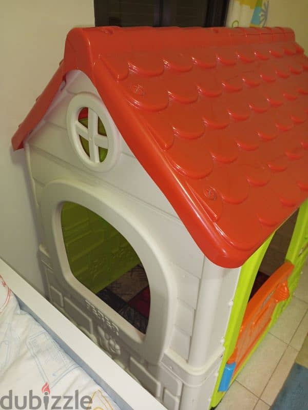 plastic house for 50$ 1