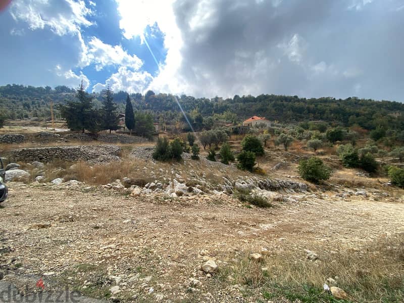 Land for sale in Mechmech - أرض للبيع في مشمش 0