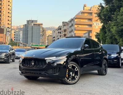 2017 Maserati Levante sq4