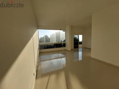 Apartment for Sale in Qornet El Hamra شقة للبيع في قرنة الحمرا