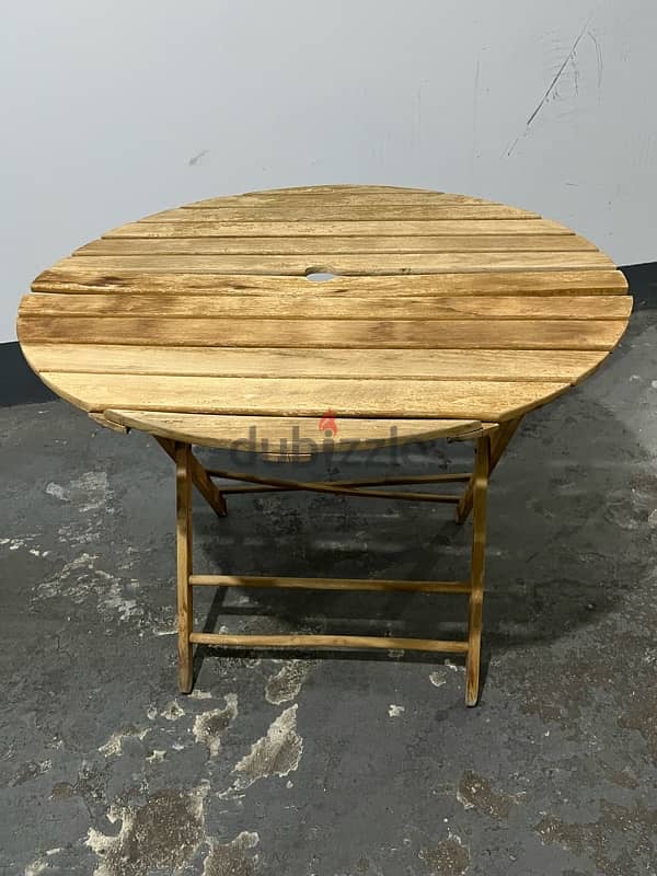 wooden round table 0