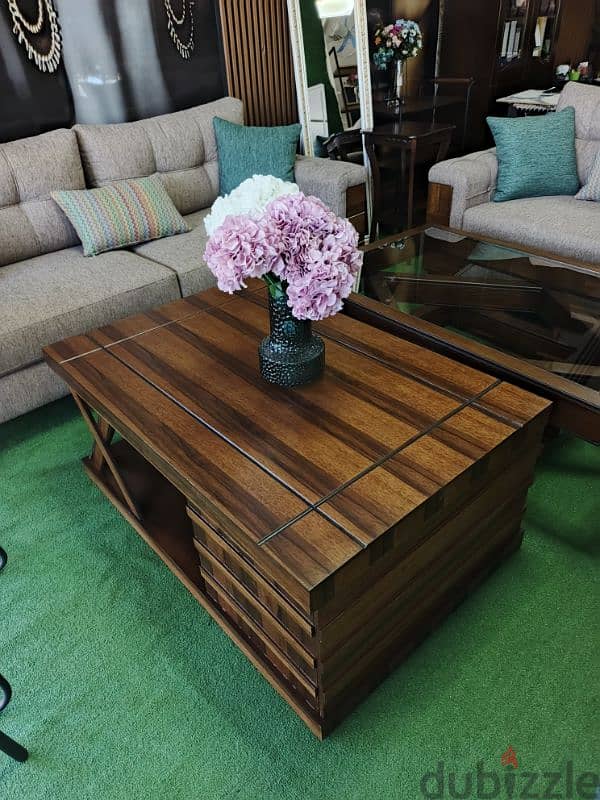 Center wood table طاولة نصف موبيليا 0