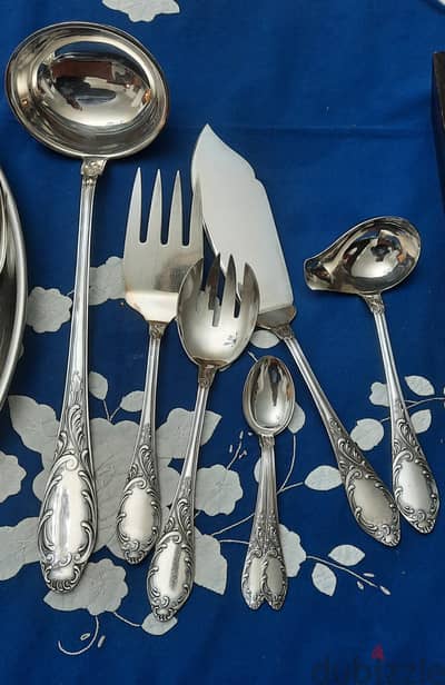 Whole Set of Luxurious Silver Utensils, Spoons, Forks, Knifes, etc.