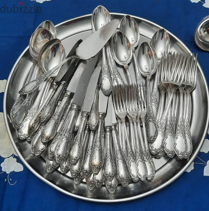 Whole Set of Luxurious Silver Utensils, Spoons, Forks, Knifes, etc. 1