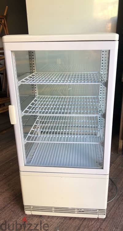 display fridge/ desk top refrigerator like new. 240$