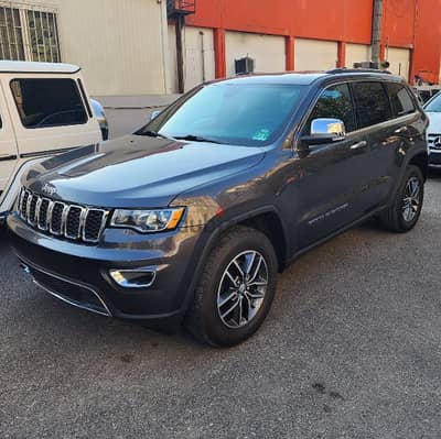 Jeep Grand Cherokee 2017 limited 4WD perfect condition