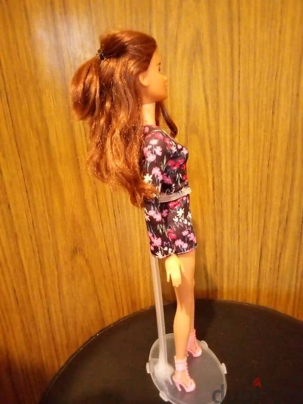 Barbie Brunette Mattel2000 wearing rare doll has bending legs+shoes=24 2