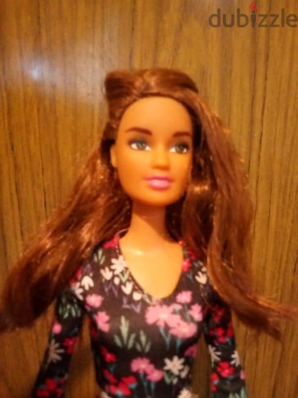 Barbie Brunette Mattel2000 wearing rare doll has bending legs+shoes=24 3