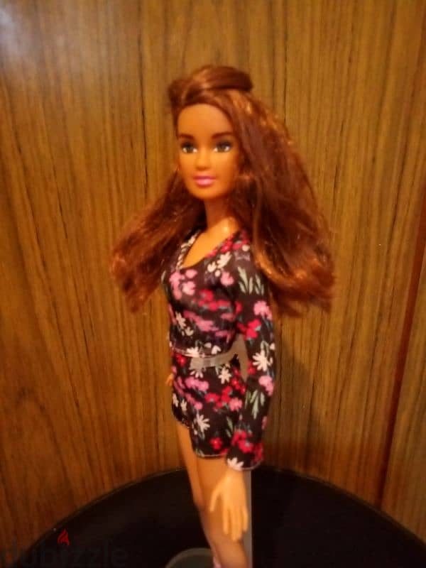 Barbie Brunette Mattel2000 wearing rare doll has bending legs+shoes=24 7