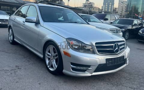 2012 Mercedes C250 AMG-Line (Clean Carfax)