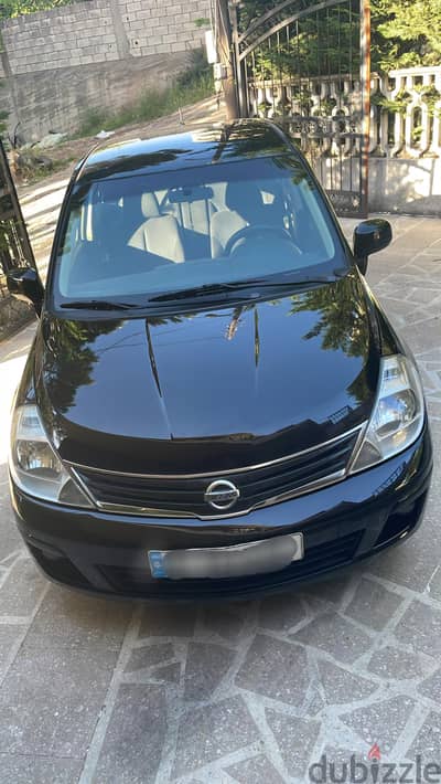 Nissan Tiida 2011