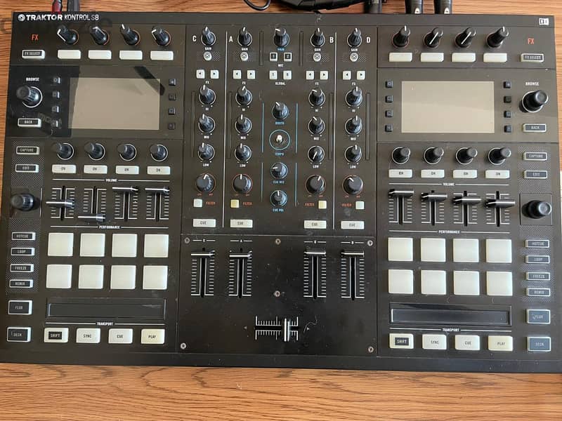 Traktor S8 + Ableton Push + Aiaiai Modular Headset 0