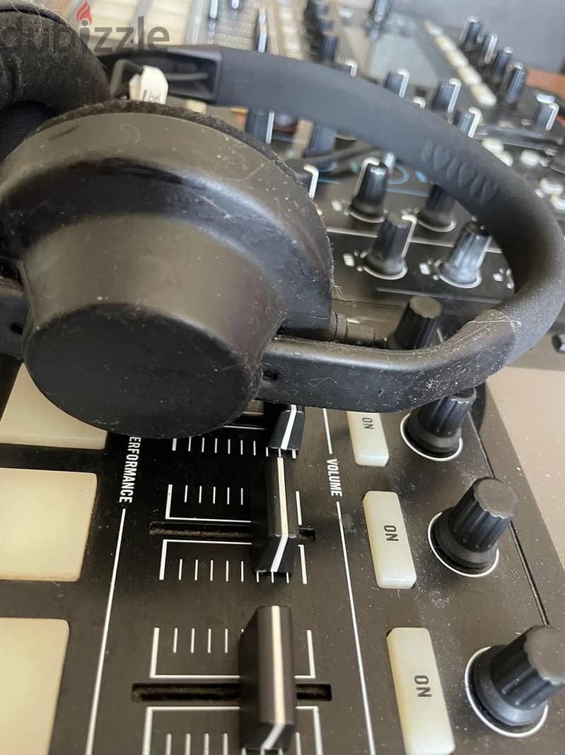 Traktor S8 + Ableton Push + Aiaiai Modular Headset 3