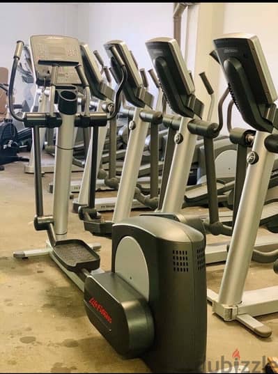 Life fitness 95xi elliptical 03139571