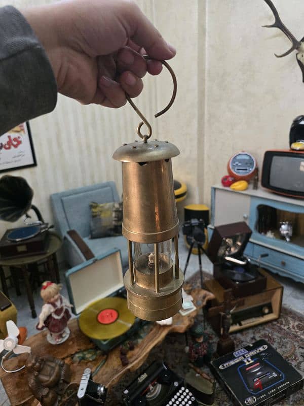 Vintage Miners / marine oil lamp قنديل بحري انتيك 1