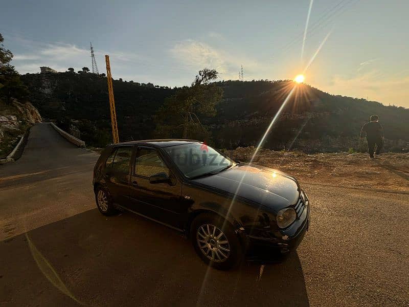 Volkswagen e-Golf 2004 0