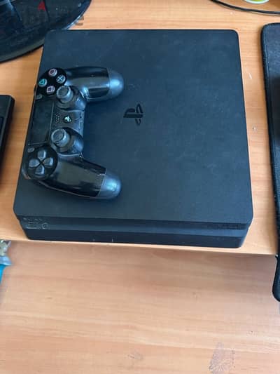 PS4 SLIM