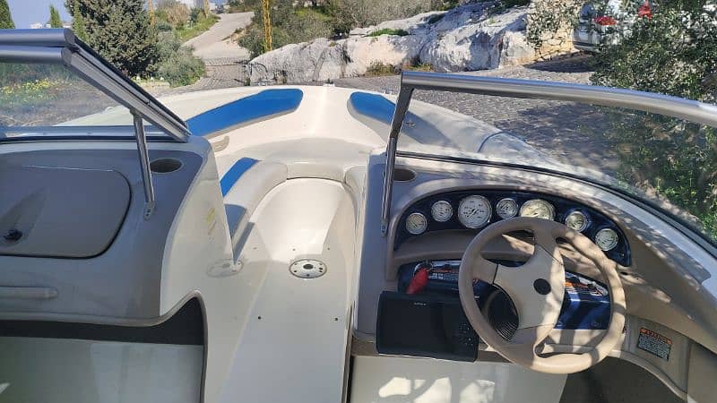 bayliner 225. للبيع 1