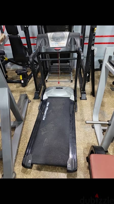 treadmill like new with incline 170$ 0