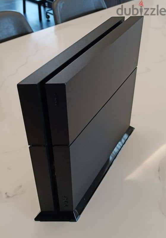 PS4 Fat + Stand 1