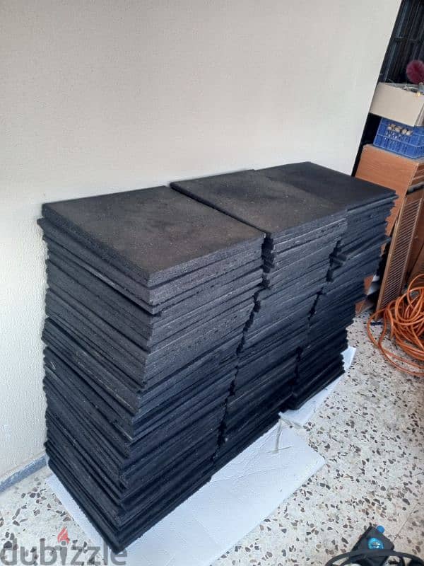 Rubber floor New 2 cm 50*50 4$ 1