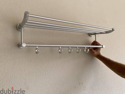 Towel hanger