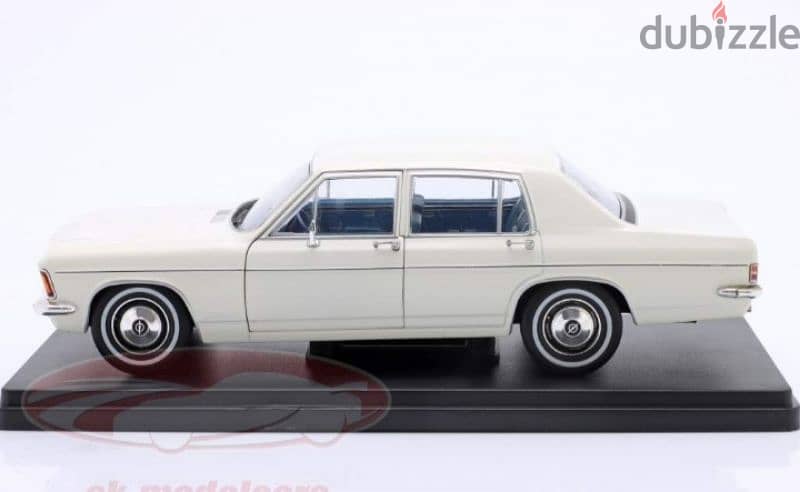 Opel Admiral B 1969 diecast car model 1:24 2