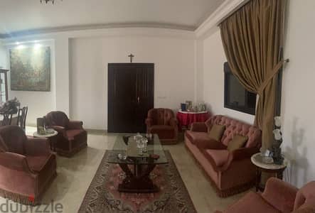 full living room( chairs and sofa only ). صالون كامل