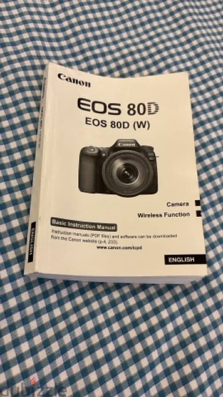 canon EOS 80D 0